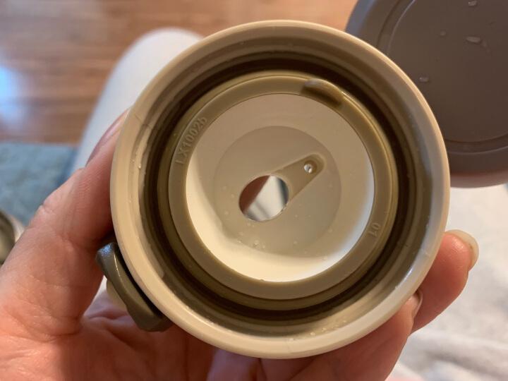高強度橡膠膠水。保溫杯水蓋用膠案例