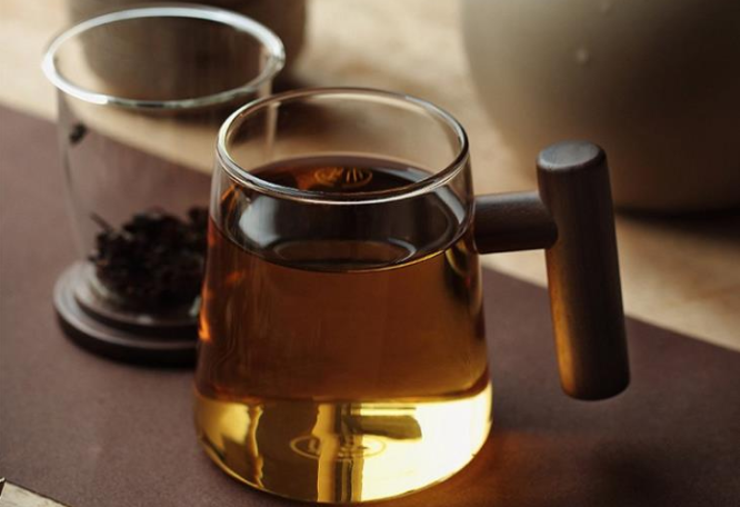 玻璃粘木頭用什么膠水？